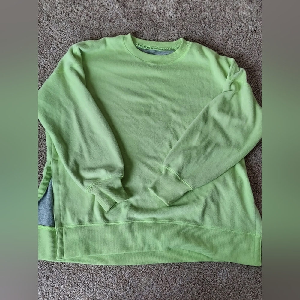 Aerie sweatshirt